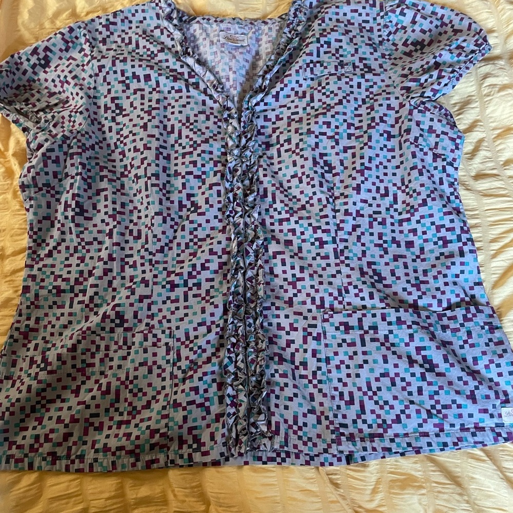 Digital print tiny squares Women's scrub top size XXL nursing uniform live Sweet
